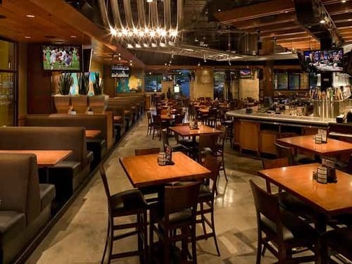 yard house happy hour