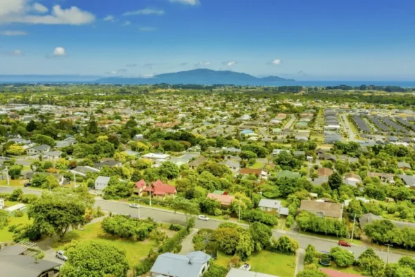 why is land so cheap on anderson island