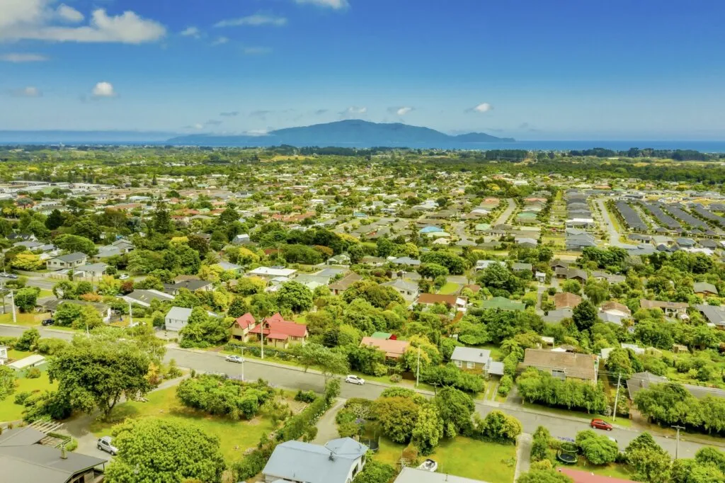 why is land so cheap on anderson island